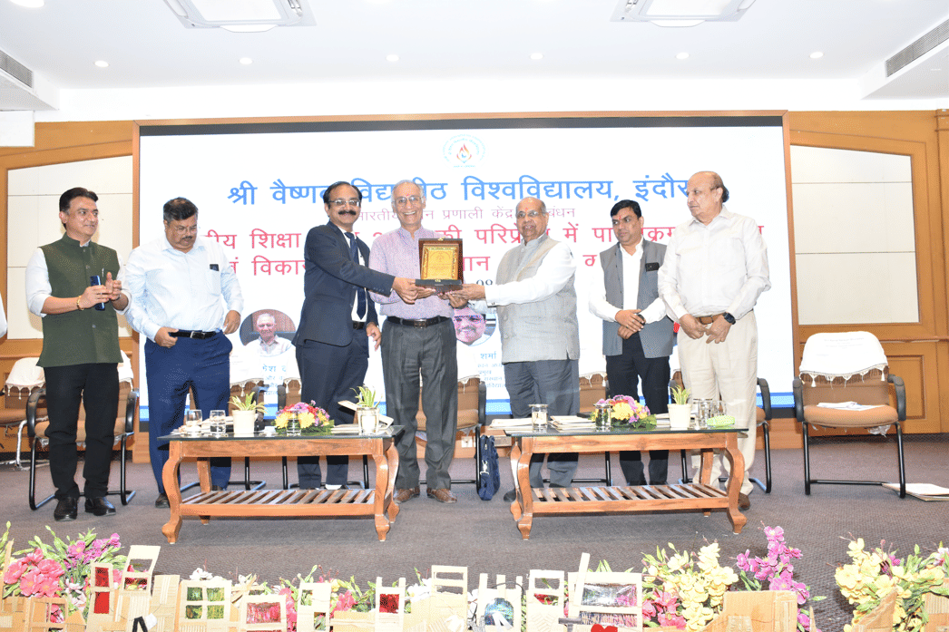 Shri Vaishnav Vidyapeeth Vishwavidyalaya University Function photo 34